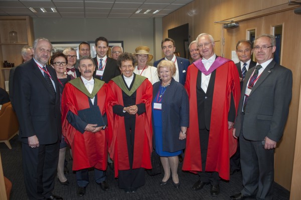 Front Row: His Excellency Ambassador Witold Sobków, Professor Piotr Laidler (CMUJ), Dr Maria Dlugolecka-Graham, Professor Beata Tobiasz-Adamczyk (CMUJ), Professor Jacek Wysocki (Poznan UMS), Consul General RP in Edinburgh Mr Dariusz Adler. Second Row: (almost hidden) Prof Roman Stefański (IPIN, Warsaw), Professor Lucyna Wozniak (Lodz), Dr Piotr Wozniak, Professor Tomasz Bączek (Gdansk), Assoc. Prof Pawel Szychta (Lodz Mother’s Hospital and Research Institute), Professor Jacek Wachowiak (Poznan UMS), Mrs Ewa Wysocka, Professor Andrzej Tykarski(Poznan UMS), Professor Dariusz Matosiuk (Lublin), Dr Kazimierz Nowak fot. Dougls Robertson / The University of Edinburgh