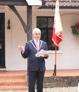 cllr Robert McLean, Mayor of Dacorum