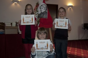 Kamila Kubala (od lewej), Ania Król i Mikołaj Dąbrowski ze szkoły na Willesden Green/ Fot. M. Bugaj-Martynowska